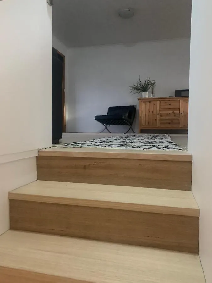 Apartamento 2 By The Beach, Sunny Stylish Beach Side Unit Hobart